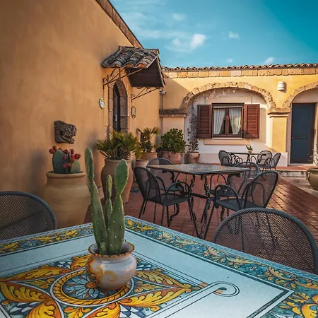 La Corte Del Sole Отель Lido di Noto