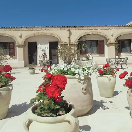 La Corte Del Sole فندق Lido di Noto